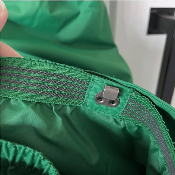 The North Face Women’s snow pants in green size Medium - Picture 9 of 9